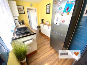 Photo 8- click for photo gallery